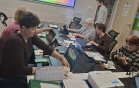 zdjecie przedstawiajace osoby uczestniczace w szkoleniu w krc